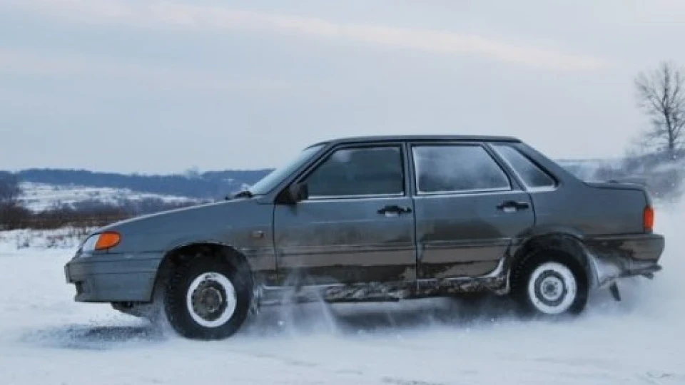 Lada 2115 4