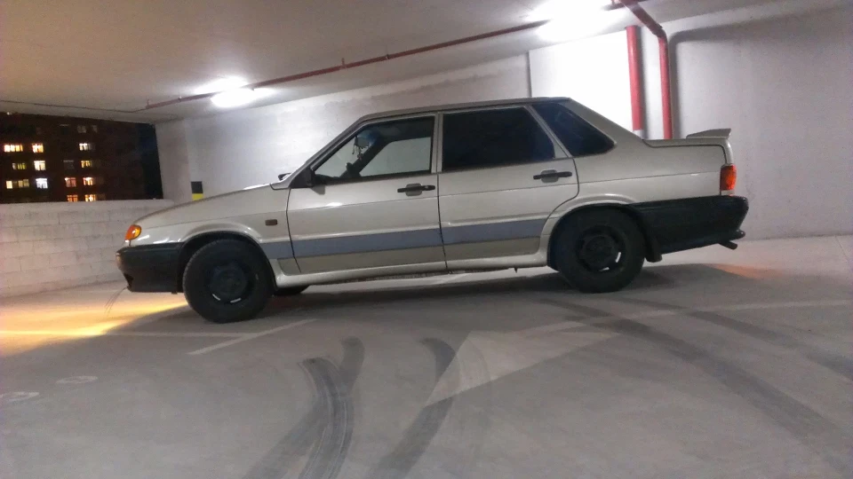 Lada 2115 3