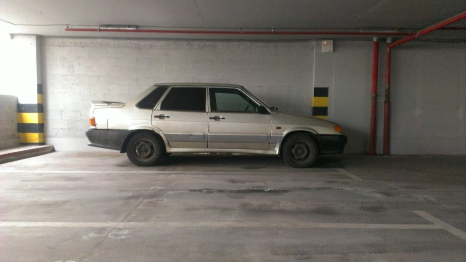 Lada 2115 4