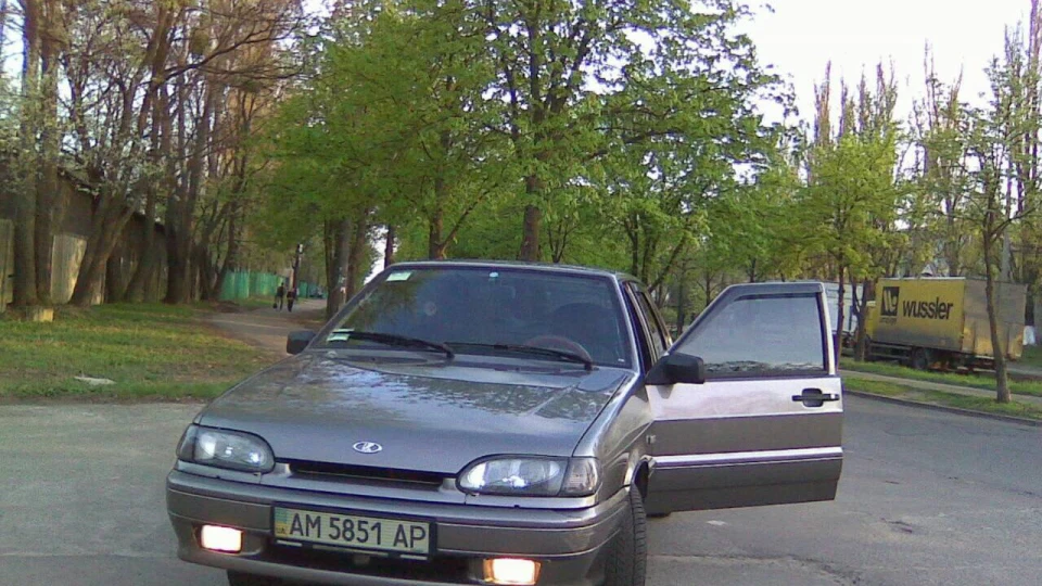 Lada 2115 3
