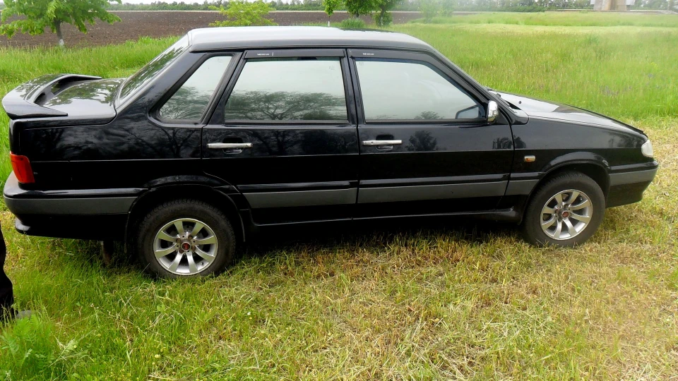 Lada 2115 2