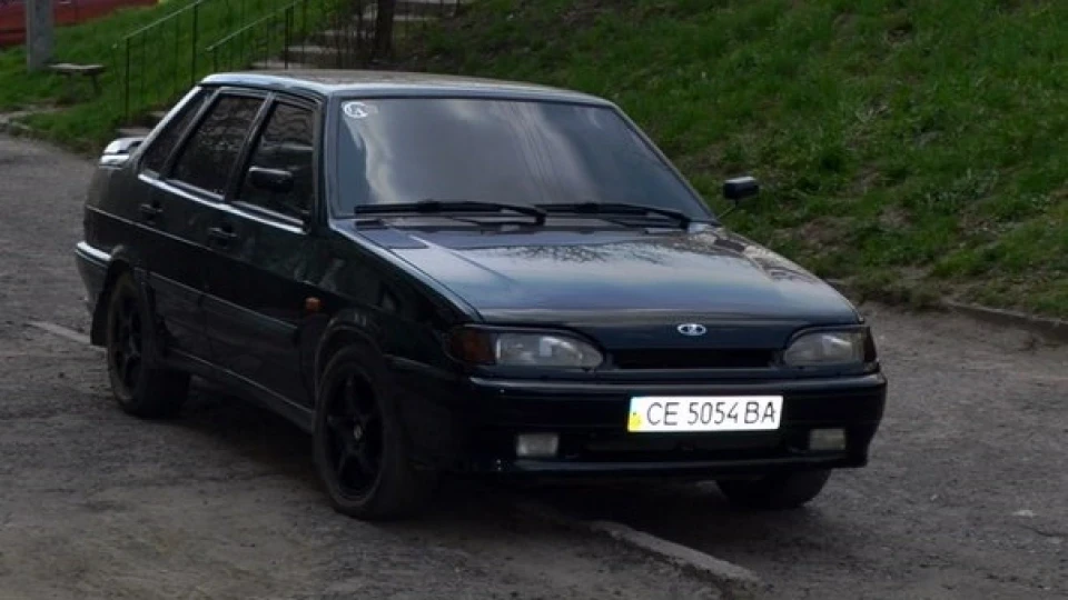 Lada 2115 4