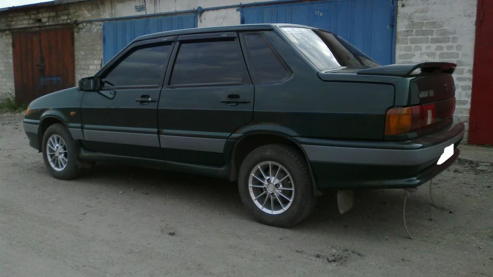 Lada 2115 3