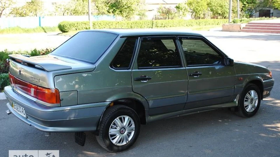 Lada 2115 5