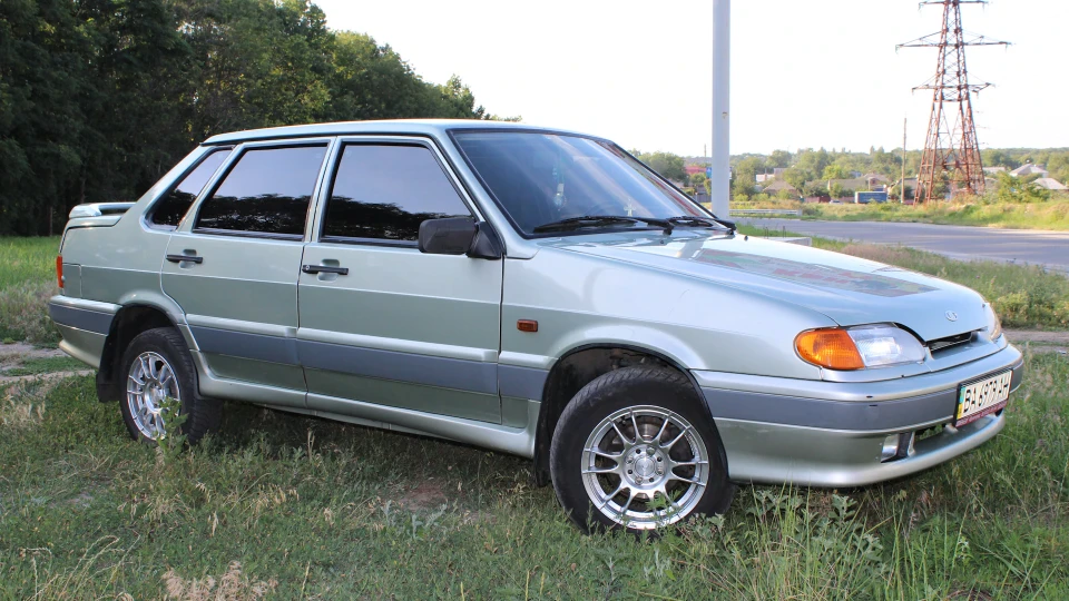 Lada 2115 3