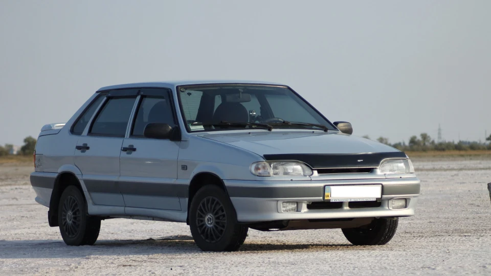 Lada 2115 Кристал 15 карат 2