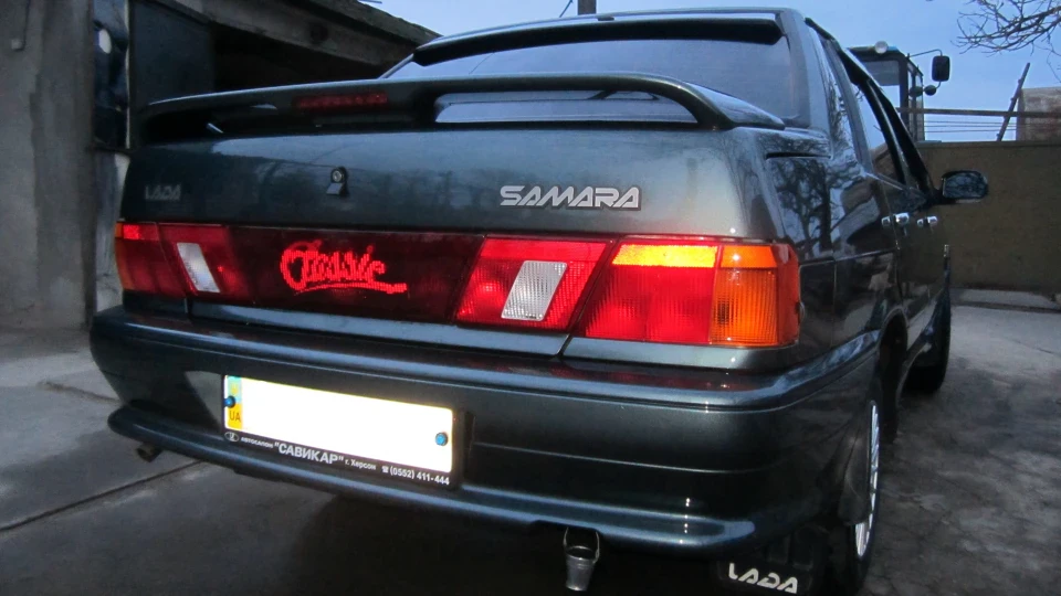 Lada 2115 Люксова у кольорі Сочі 4