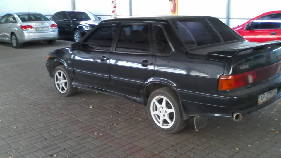 Lada 2115 3