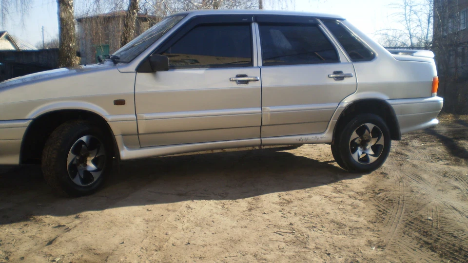 Lada 2115 Срібляста королева 3