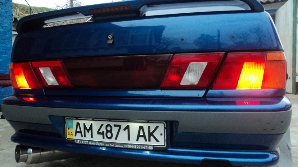 Lada 2115 синій спорт 3