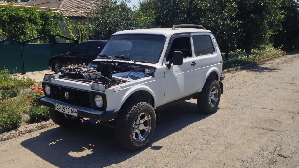 Lada 4x4 3D 4