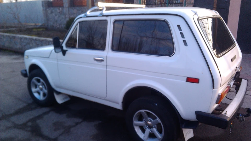 Lada 4x4 3D 4