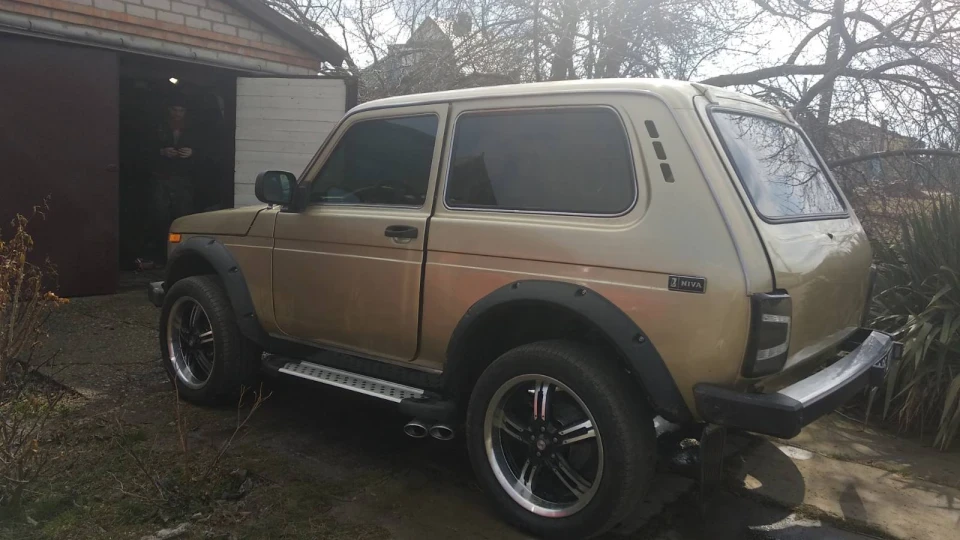 Lada 4x4 3D 4