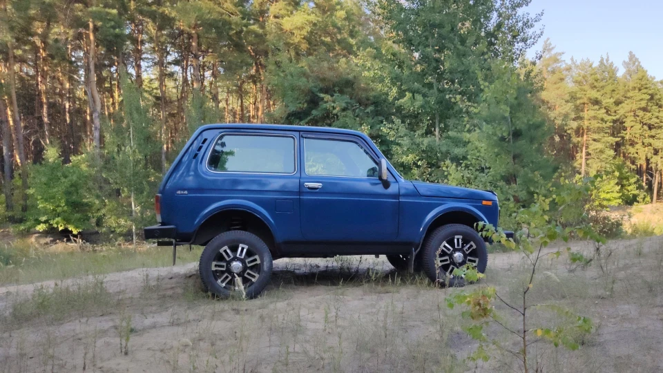 Lada 4x4 3D 5