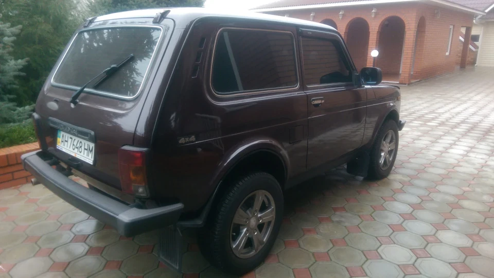 Lada 4x4 3D 4