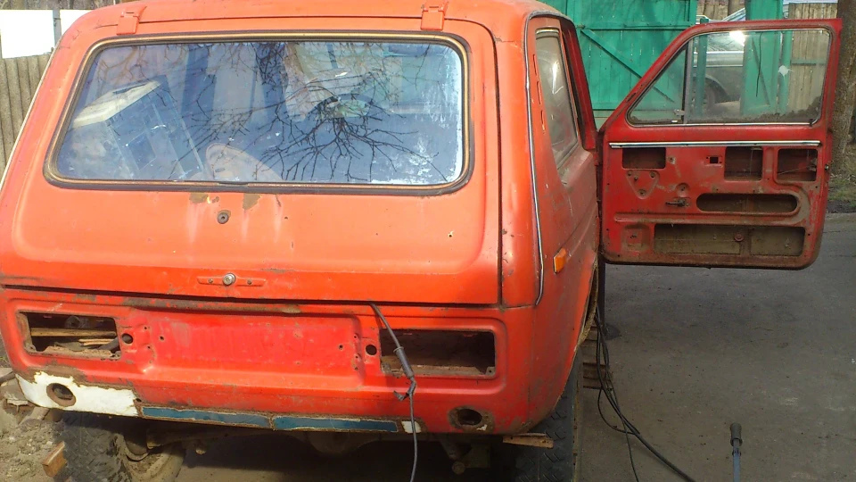 Lada 4x4 3D 1,6 карбюратор 4