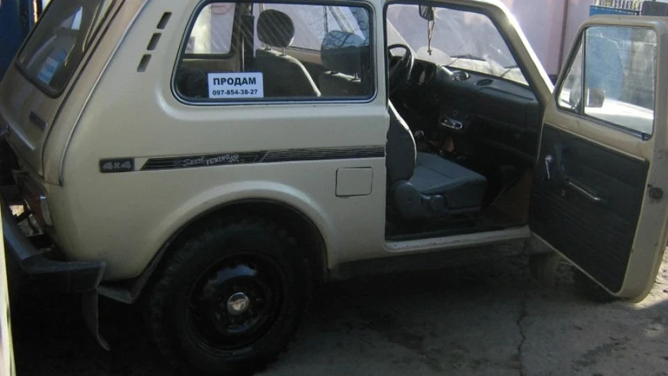 Lada 4x4 3D 1.6 5