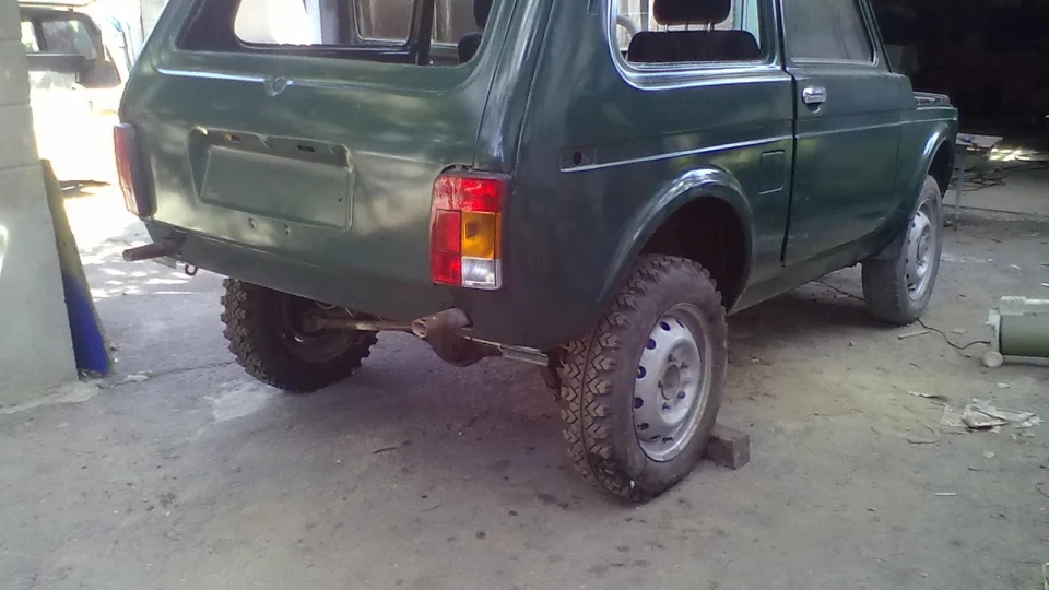 Lada 4x4 3D 1,7 Зелений Сад 3