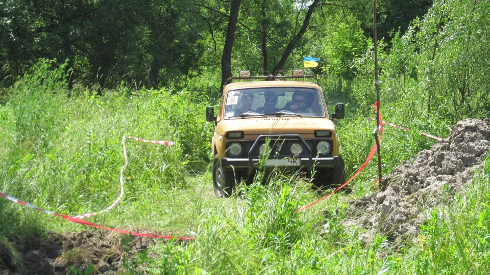 Lada 4x4 3D 2.0і 140л.с. 5