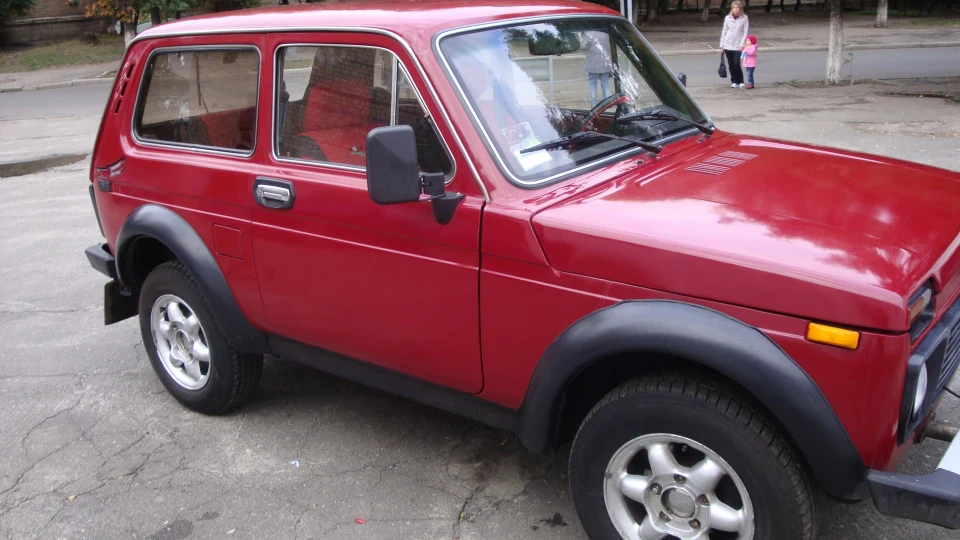 Lada 4x4 3D 21213 Тайга 5