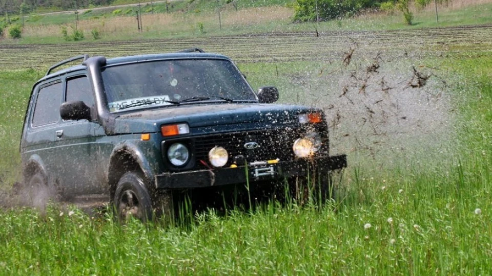 Lada 4x4 3D 5515 4