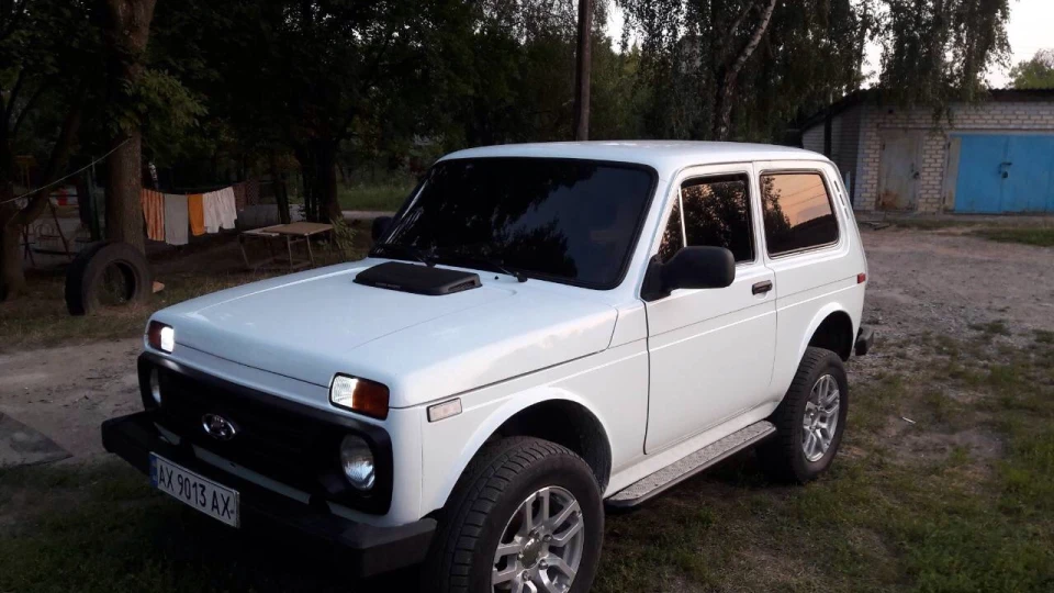 Lada 4x4 3D Біла 4