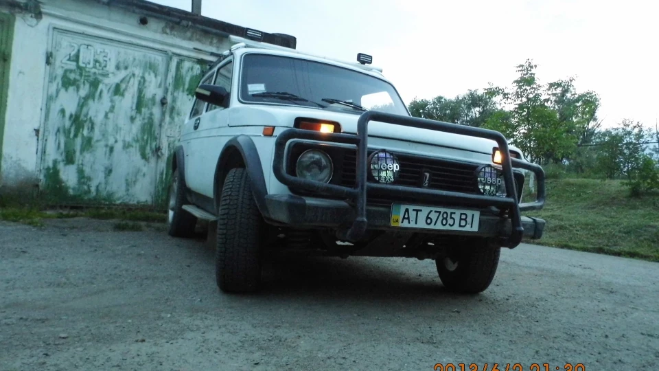 Lada 4x4 3D Білий звір 3
