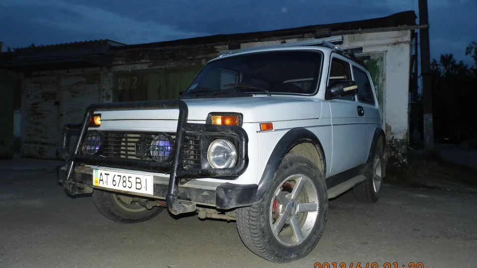 Lada 4x4 3D Білий звір 4