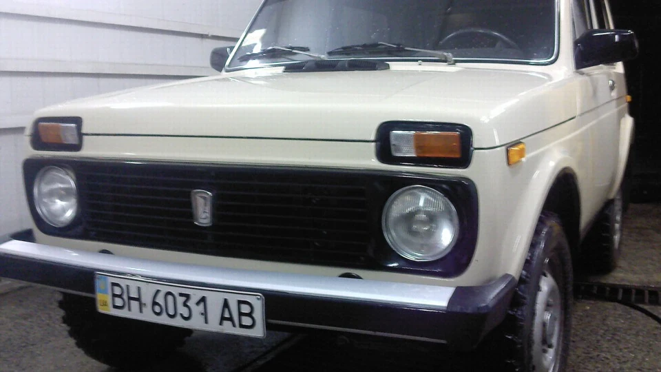 Lada 4x4 3D Бежева Радість ) 5