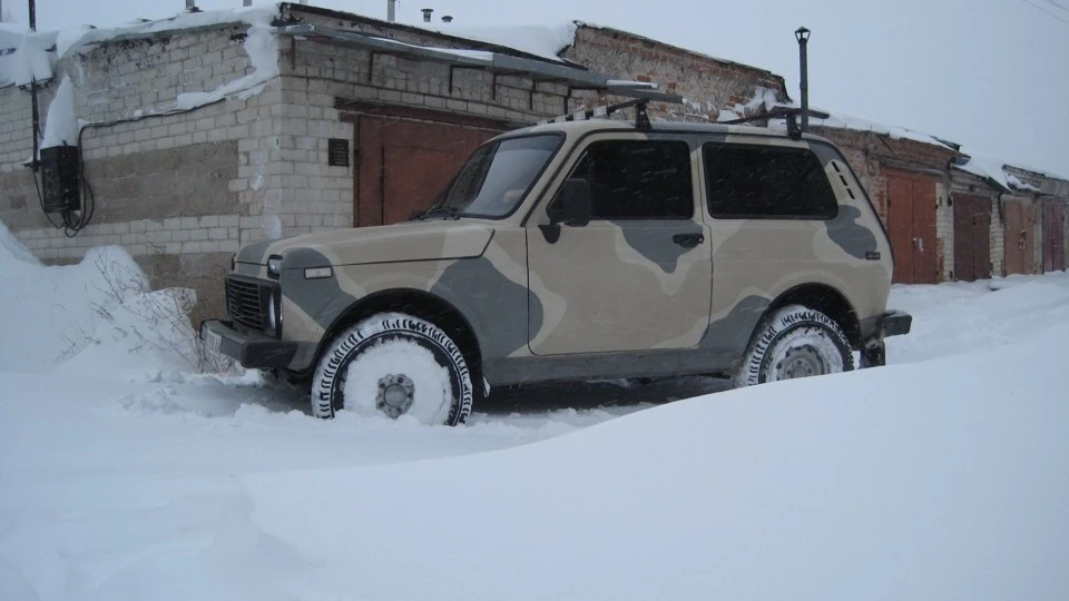 Lada 4x4 3D CATerpillar 4