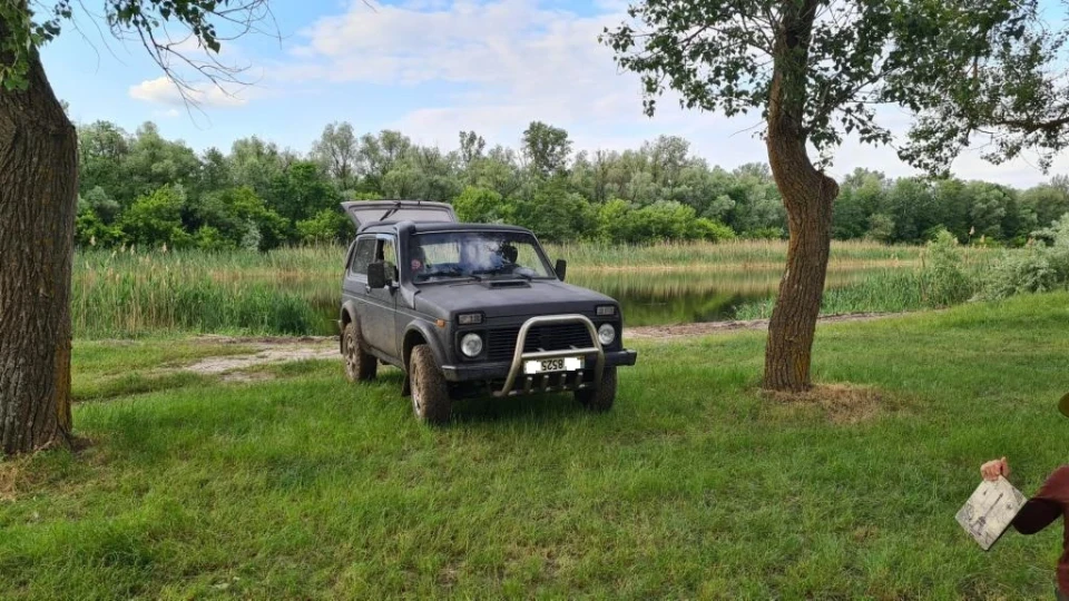Lada 4x4 3D Чорний джип 4