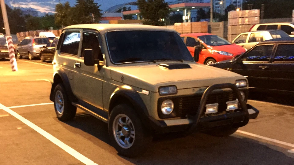 Lada 4x4 3D далеко не G-class )