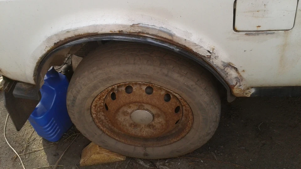 Lada 4x4 3D DNIWE Дірявого кольору 5