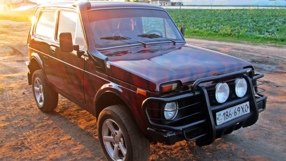 Lada 4x4 3D Червоний камуфляж
