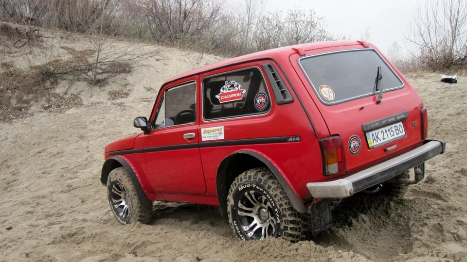 Lada 4x4 3D Ластівка