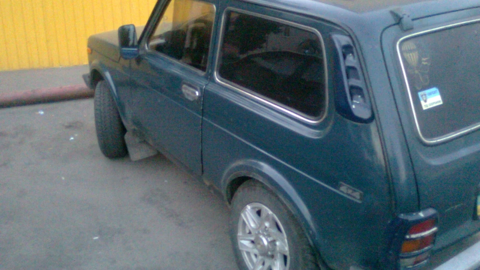 Lada 4x4 3D Морська хвиля 2