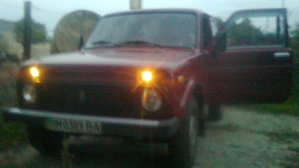 Lada 4x4 3D NIVA 1.7 RED 2
