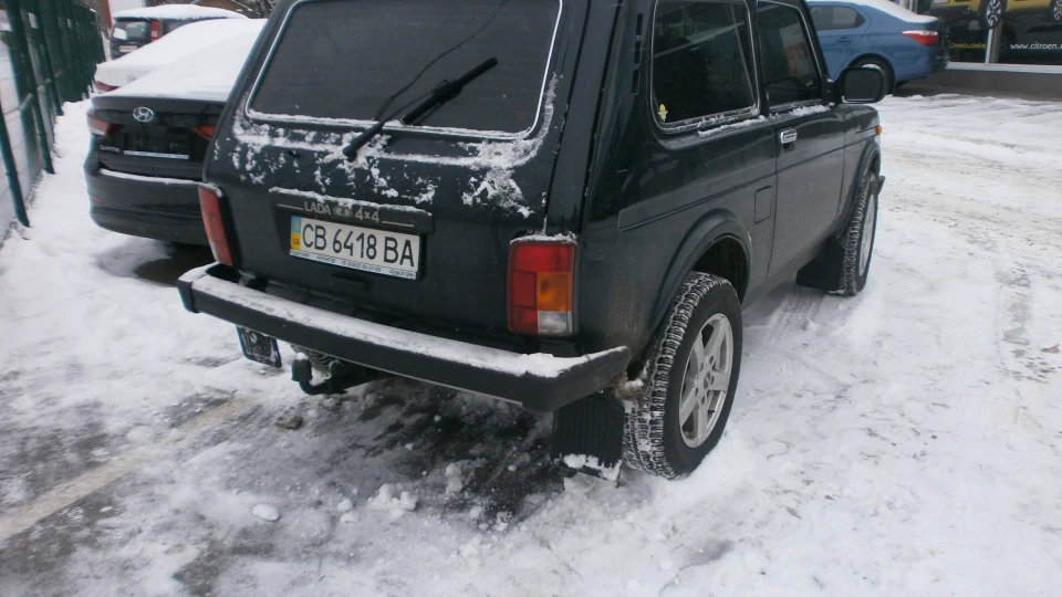 Lada 4x4 3D Нивка-скрізь пройдисвіт 2