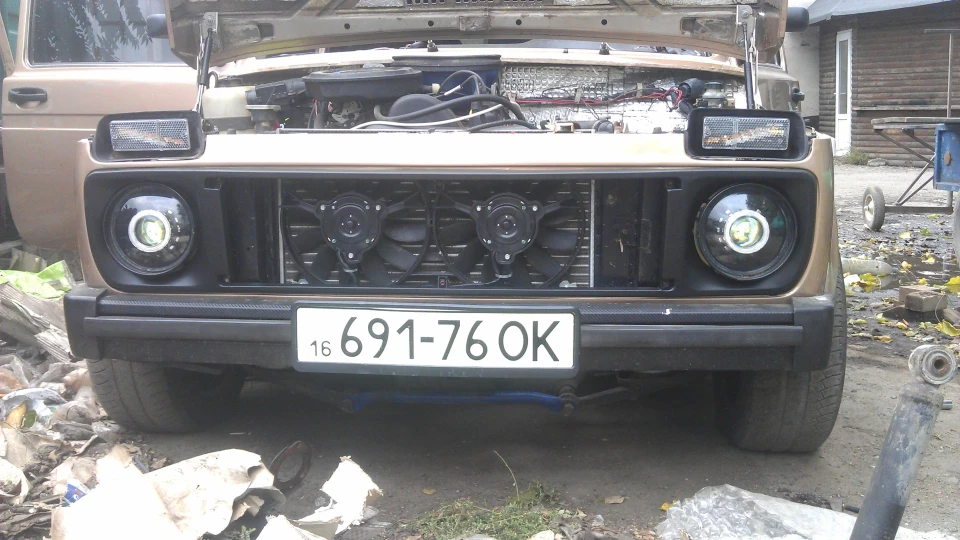 Lada 4x4 3D Руда бестія
