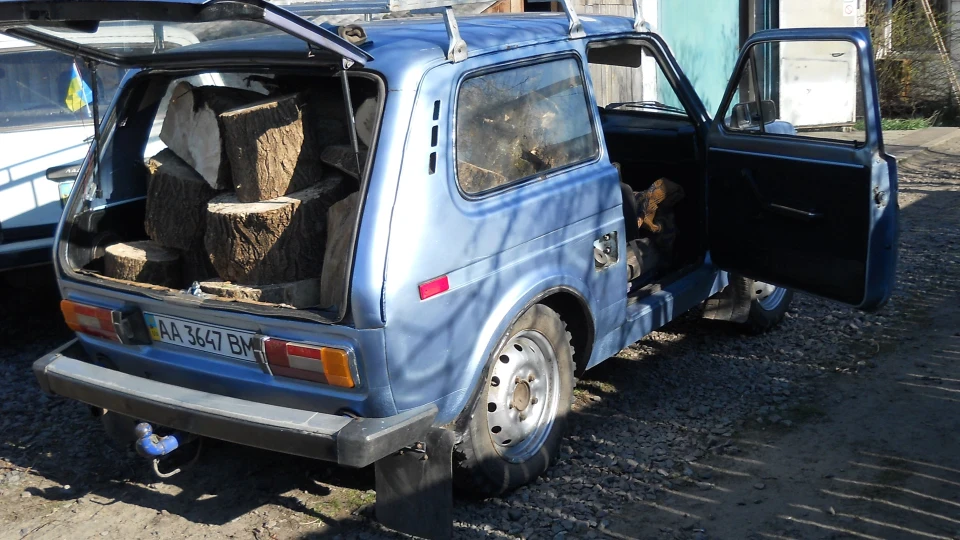 Lada 4x4 3D Сіро-блакитний металік 2