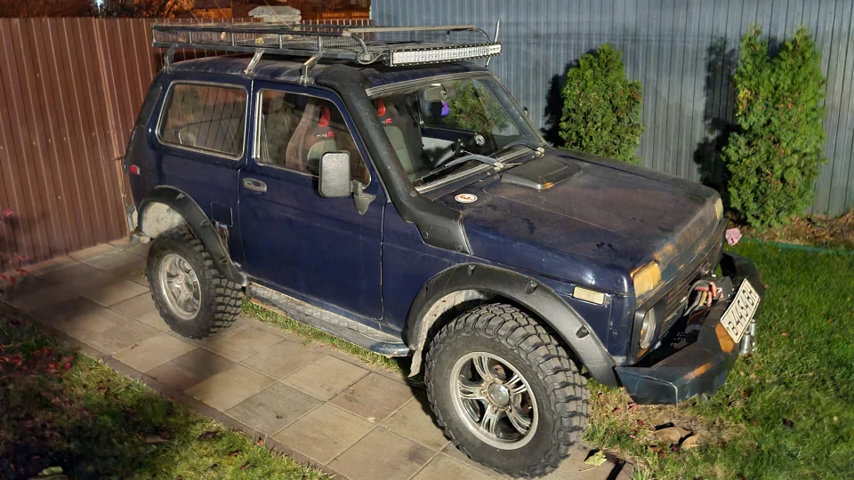 Lada 4x4 3D Синій алхімік 2