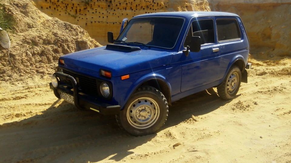 Lada 4x4 3D Синій місяцехід