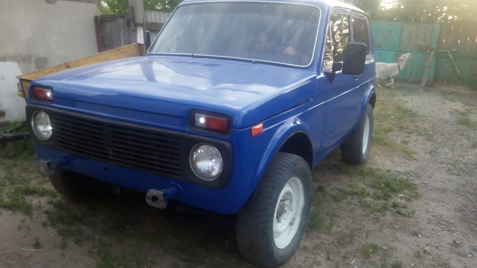 Lada 4x4 3D Синій місяцехід 2