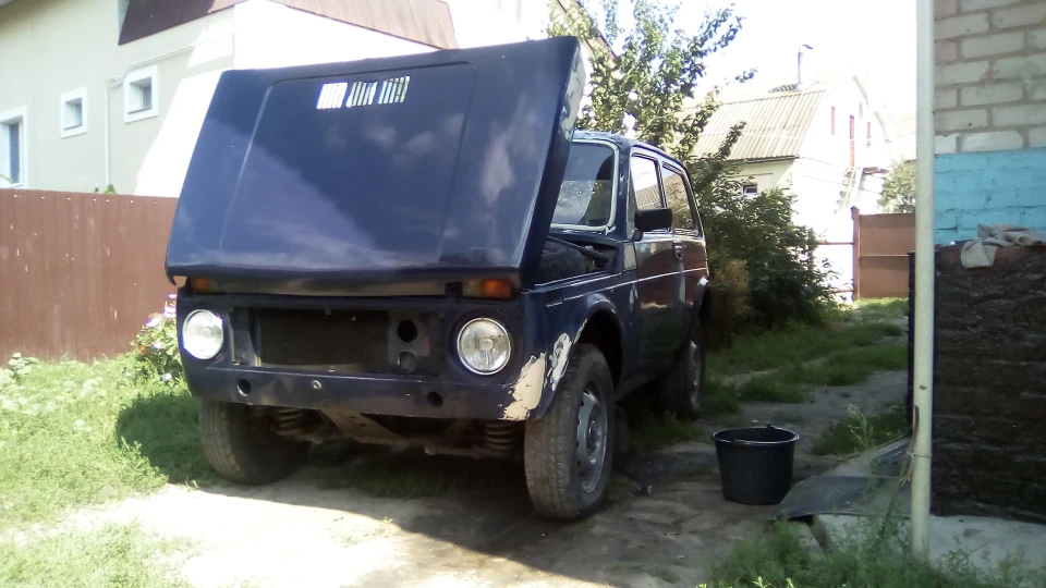 Lada 4x4 3D T-1000 Спортивний Таз 5