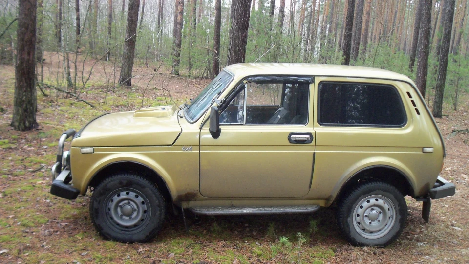 Lada 4x4 3D Типу Золотий 2