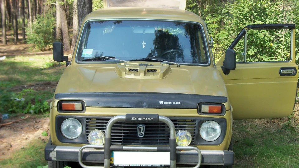 Lada 4x4 3D Типу Золотий 5