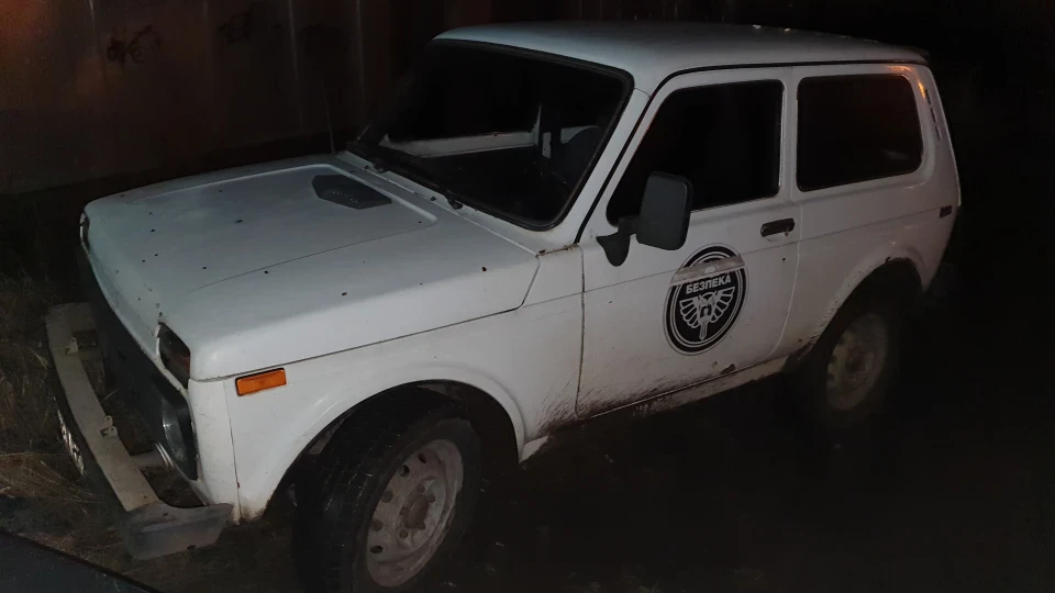 Lada 4x4 3D Вбита в лісі