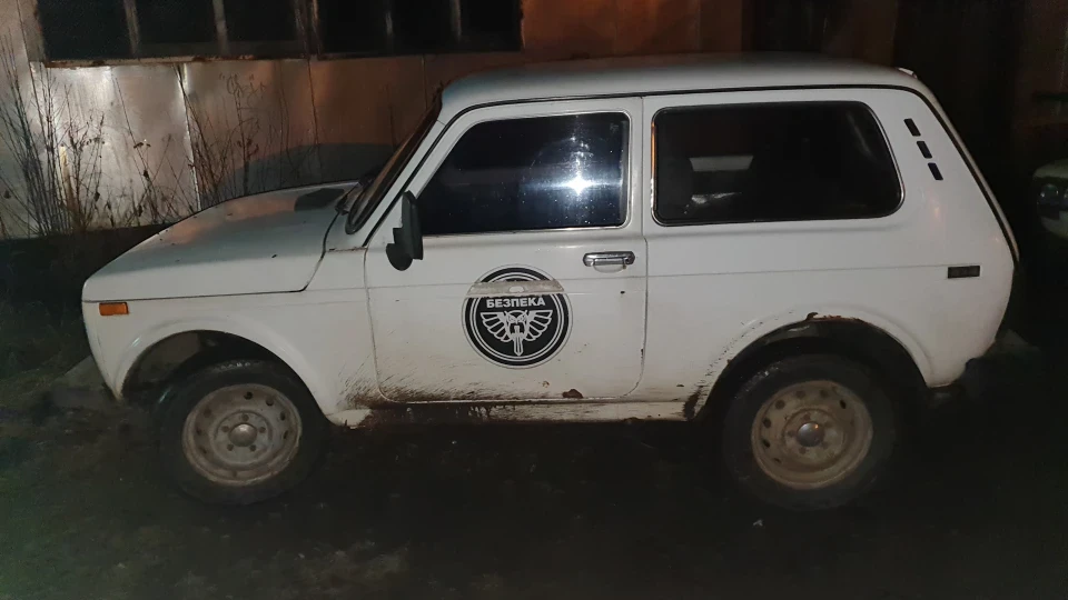 Lada 4x4 3D Вбита в лісі 4
