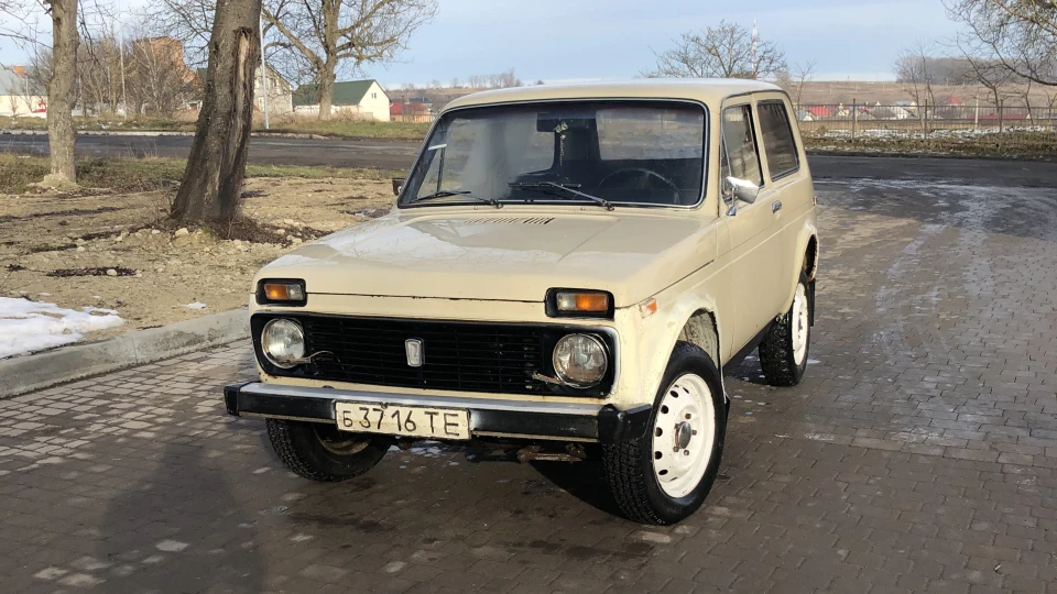 Lada 4x4 3D UrbanNiva 4