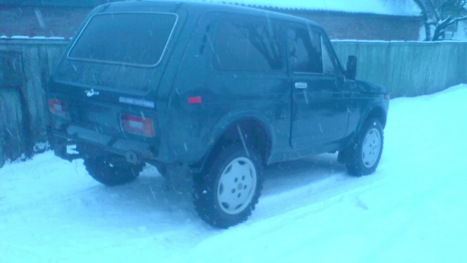 Lada 4x4 3D СКРІЗІ дорожник 5